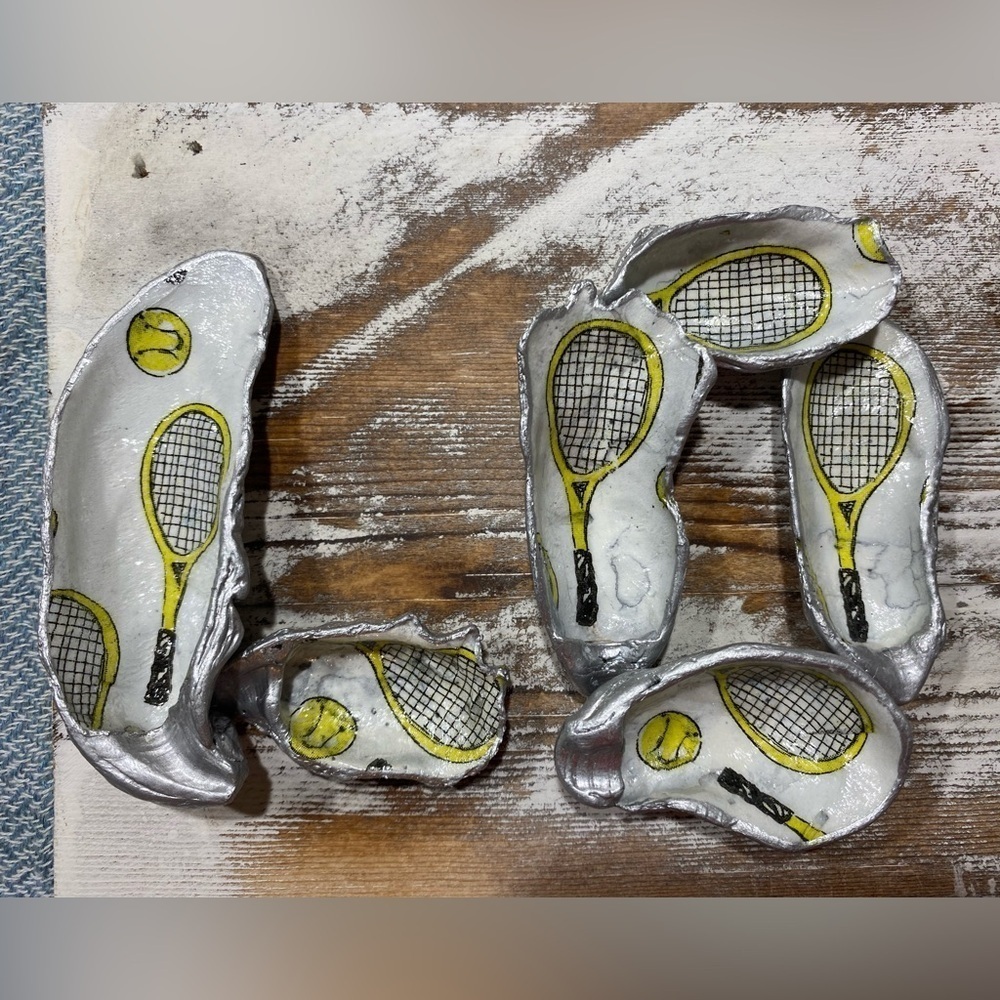 Wall Door Hanging Made of Oyster Shells Tennis LOVE Design Handmade - Picture 5 of 6